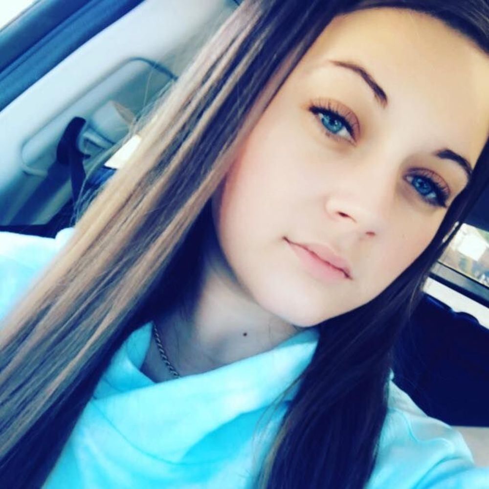 Meet your Posher, Katelyn